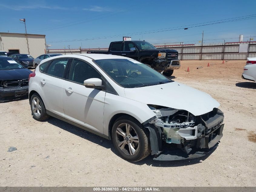 2014 FORD FOCUS SE - 1FADP3K21EL400092