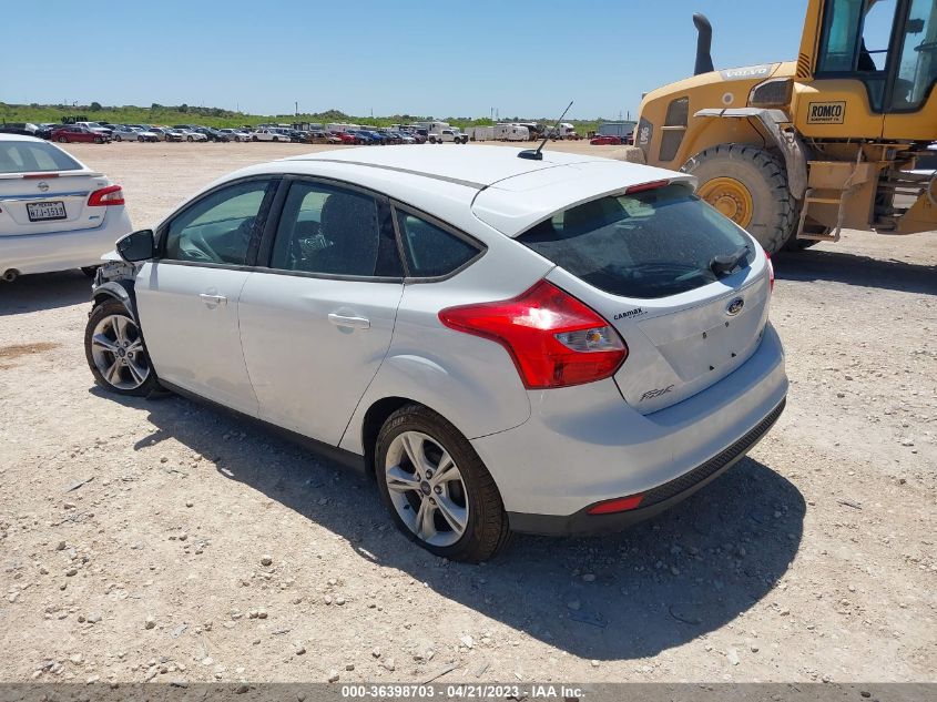 2014 FORD FOCUS SE - 1FADP3K21EL400092