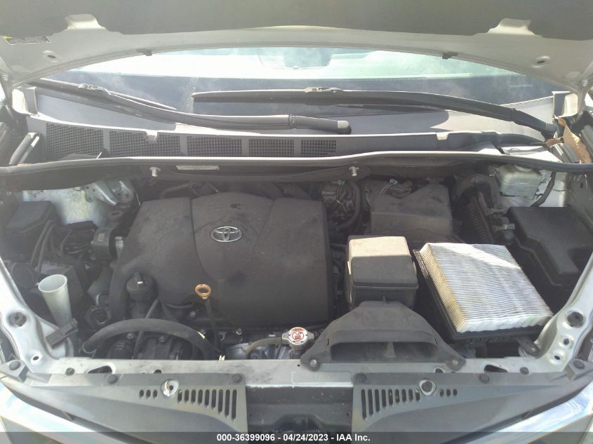 2019 TOYOTA SIENNA XLE AUTO ACCESS - 5TDYZ3DC8KS004179