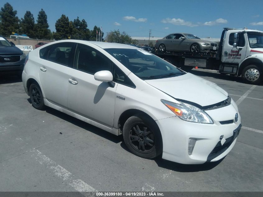 2015 TOYOTA PRIUS FOUR - JTDKN3DU7F2003919