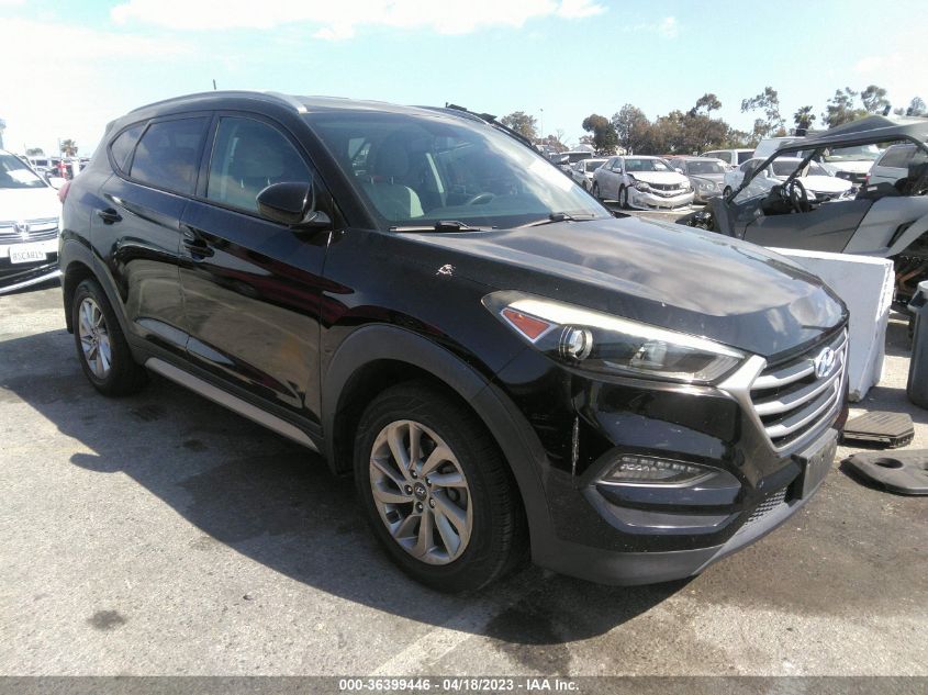 2017 HYUNDAI TUCSON SE - KM8J33A44HU355686