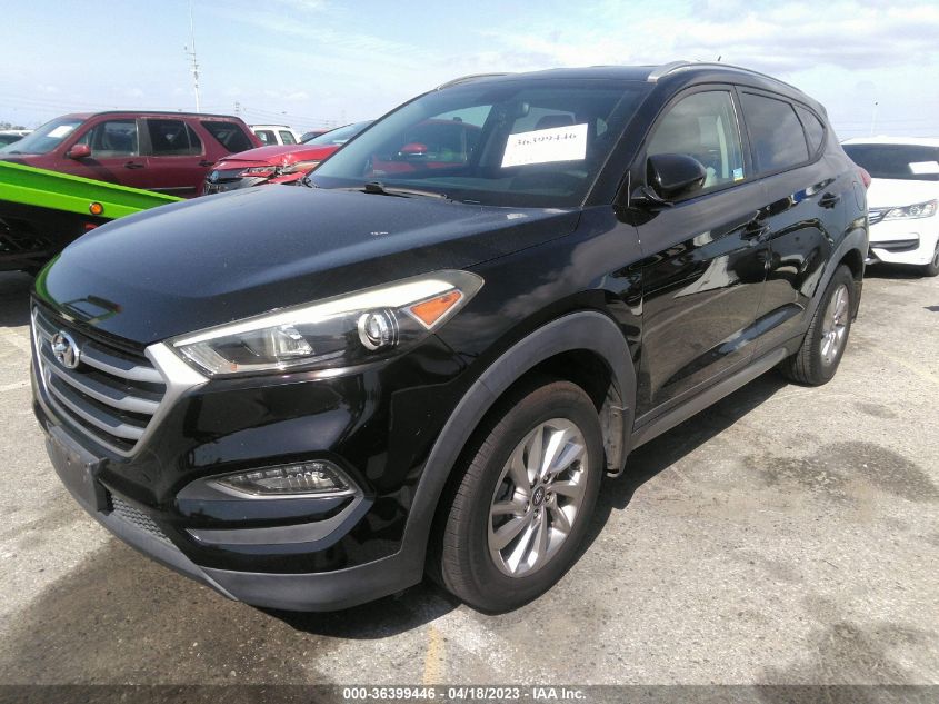 2017 HYUNDAI TUCSON SE - KM8J33A44HU355686
