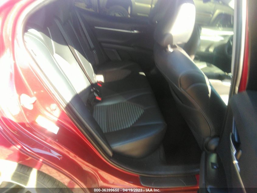 2018 TOYOTA CAMRY LE/SE/XLE/L - 4T1B11HK7JU665694