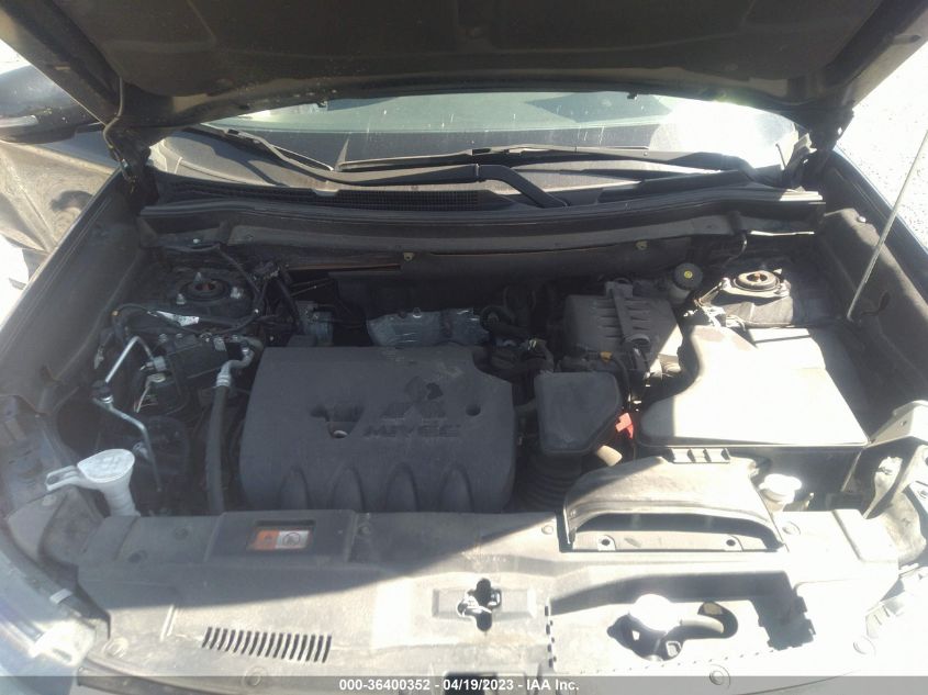 2018 MITSUBISHI OUTLANDER ES/SE/SEL/LE - JA4AZ3A39JZ020372