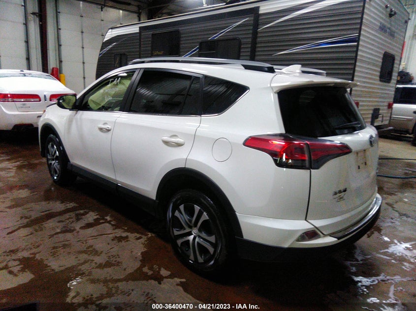 VIN JTMBFREV0HJ118457 2017 TOYOTA RAV4 LE