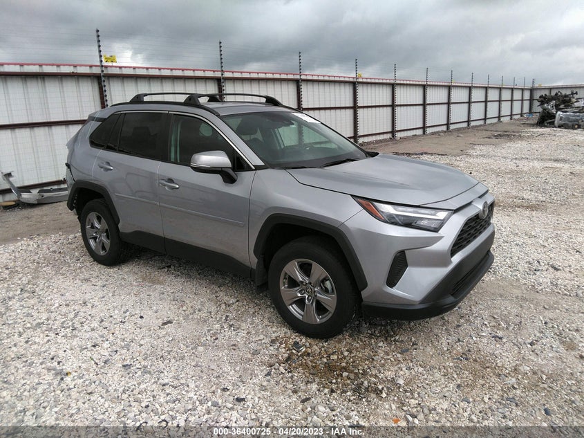 VIN 2T3W1RFV8NW221542 2022 TOYOTA RAV4 XLE