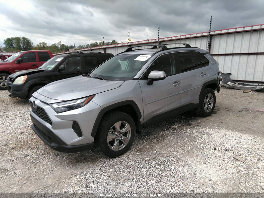 VIN 2T3W1RFV8NW221542 2022 TOYOTA RAV4 XLE