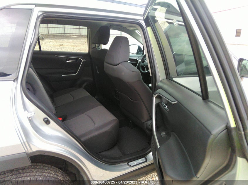 VIN 2T3W1RFV8NW221542 2022 TOYOTA RAV4 XLE