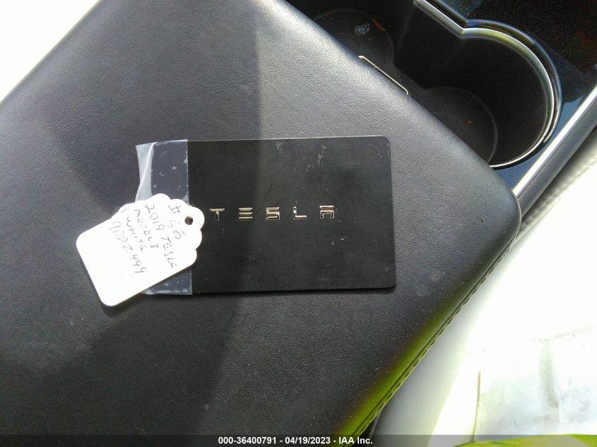 2019 TESLA MODEL 3 LONG RANGE/PERFORMANCE - 5YJ3E1EB8KF494692