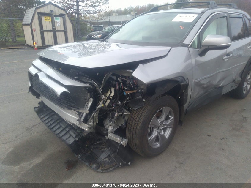 VIN 2T3P1RFV7NW300320 2022 TOYOTA RAV4 XLE
