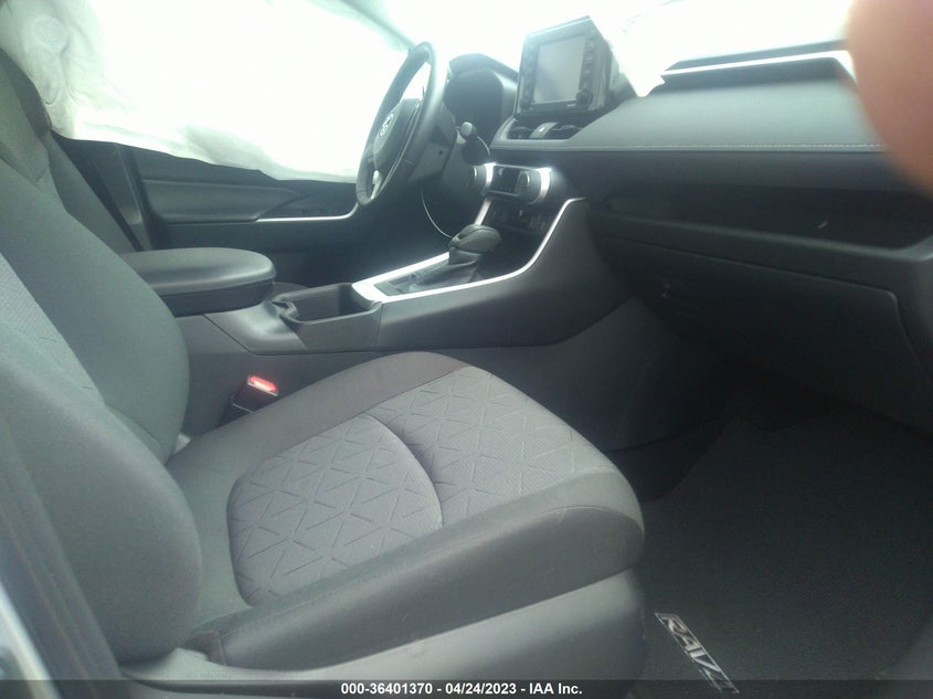 VIN 2T3P1RFV7NW300320 2022 TOYOTA RAV4 XLE