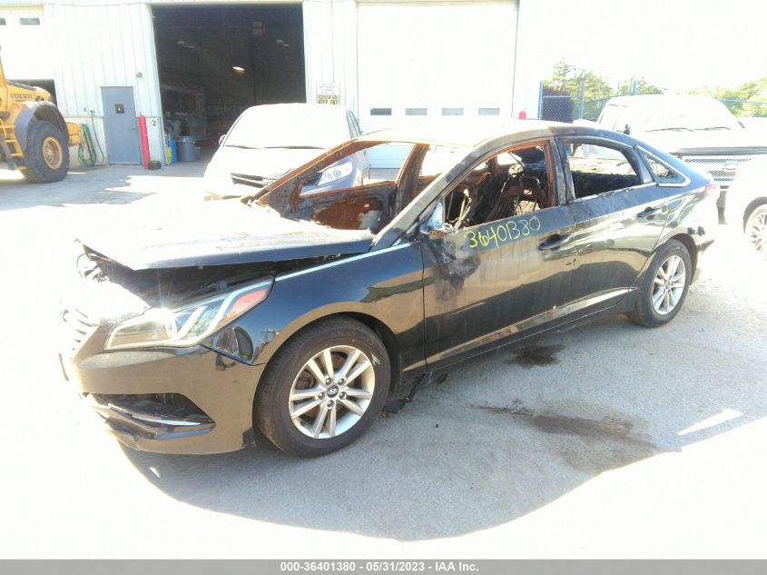 2015 HYUNDAI SONATA 2.4L SE - 5NPE24AF5FH157271