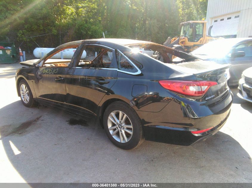 2015 HYUNDAI SONATA 2.4L SE - 5NPE24AF5FH157271