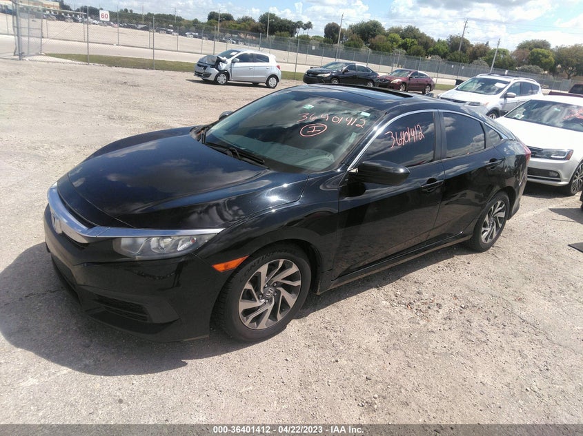 VIN 2HGFC2F74JH560748 2018 HONDA CIVIC SEDAN EX