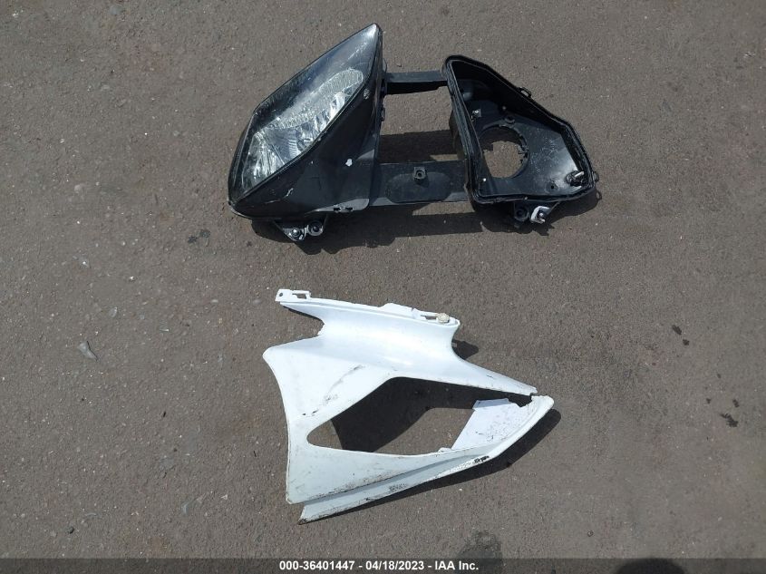 2016 YAMAHA YZFR6 C JYARJ16Y5GA010529