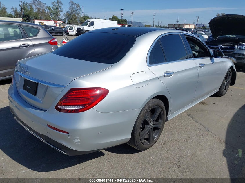 VIN WDDZF4JB8KA504389 2019 MERCEDES-BENZ E-CLASS E 300