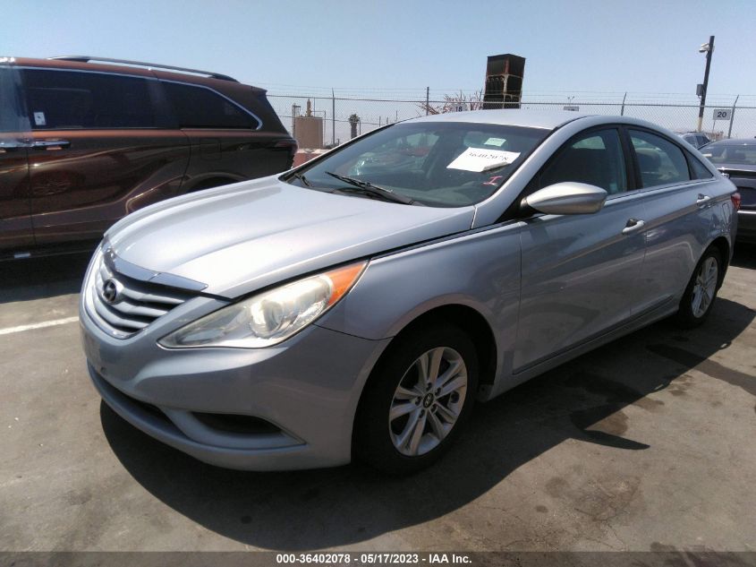 VIN 5NPEB4ACXDH737926 2013 HYUNDAI SONATA no.2