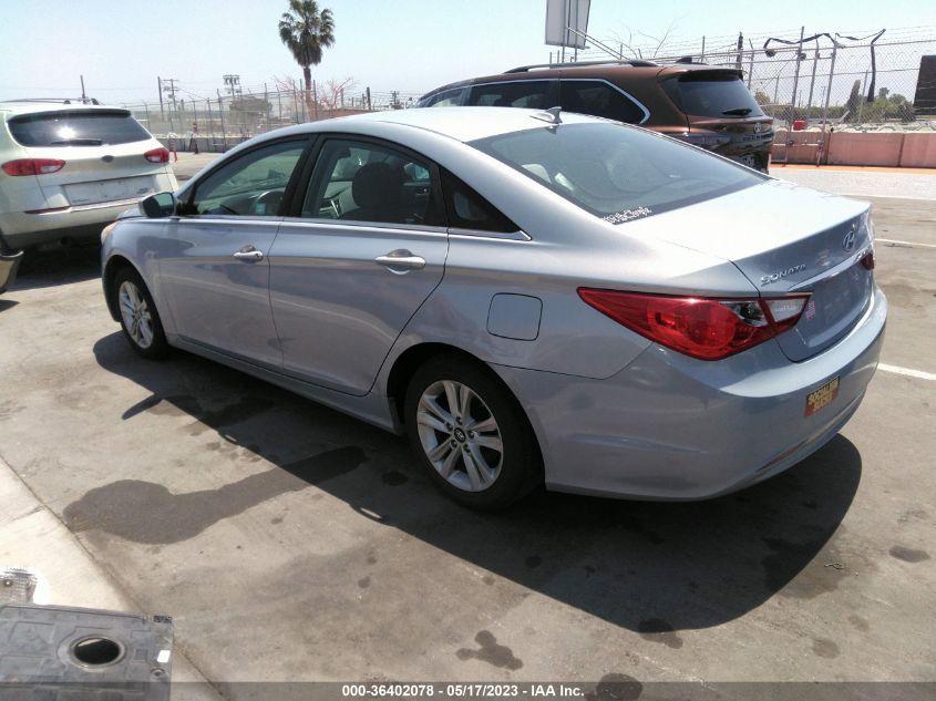 VIN 5NPEB4ACXDH737926 2013 HYUNDAI SONATA no.3