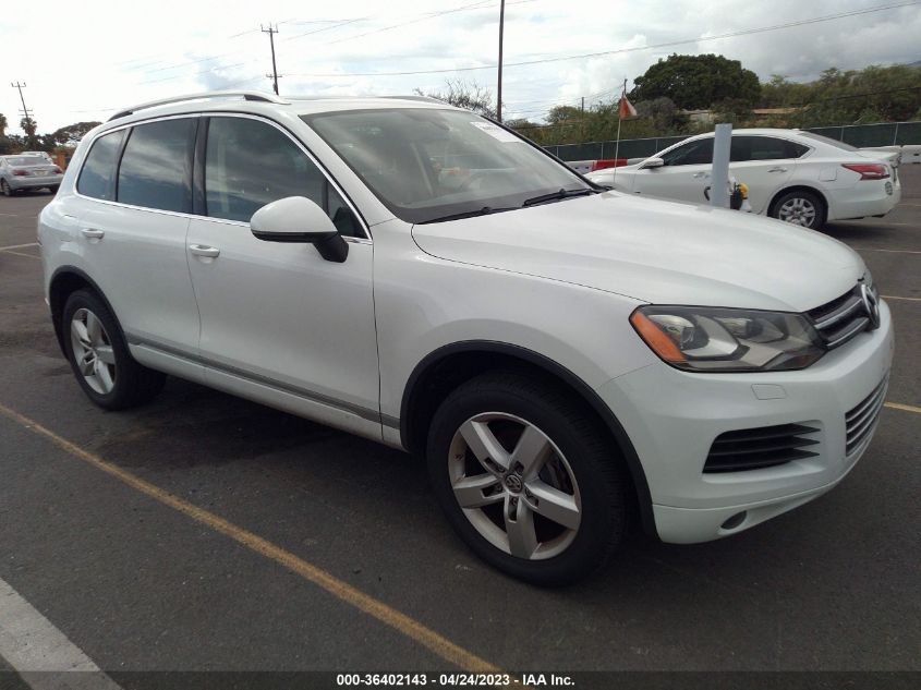 2014 VOLKSWAGEN TOUAREG LUX - WVGEP9BP0ED011267