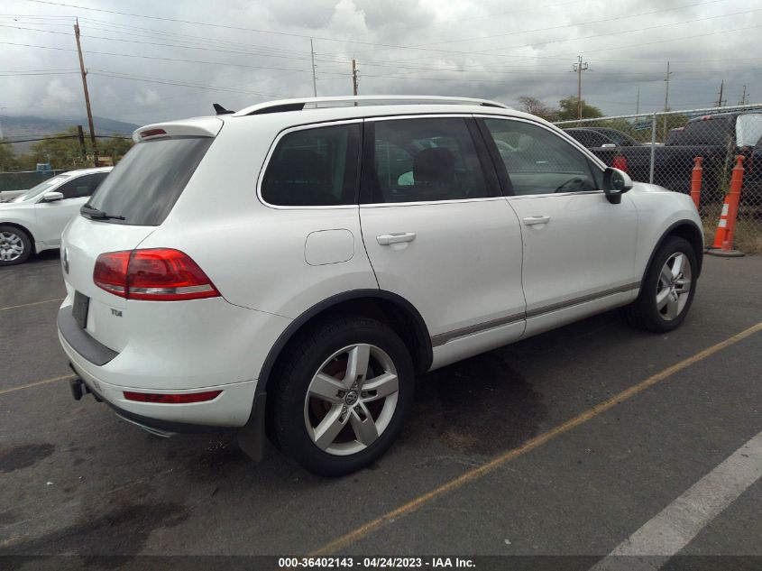 2014 VOLKSWAGEN TOUAREG LUX WVGEP9BP0ED011267