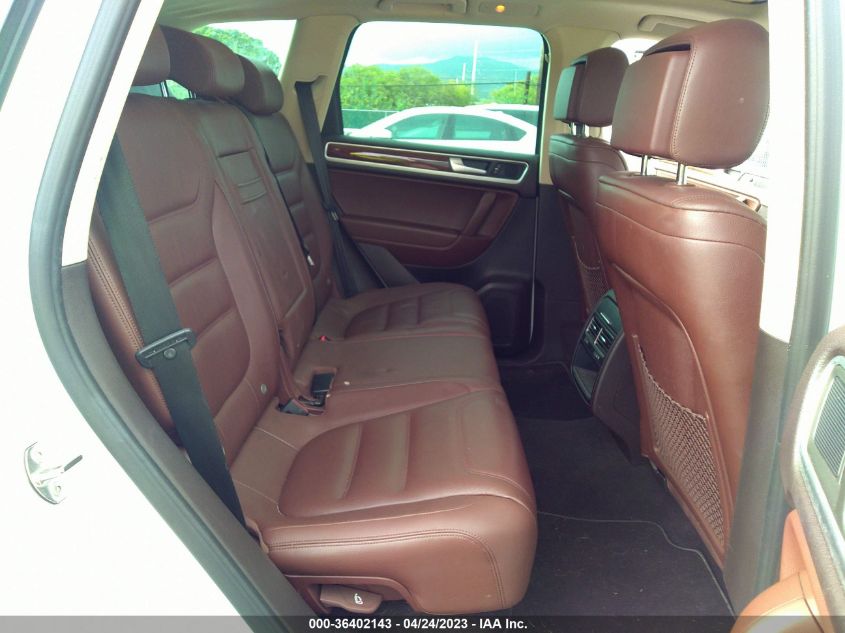 2014 VOLKSWAGEN TOUAREG LUX WVGEP9BP0ED011267