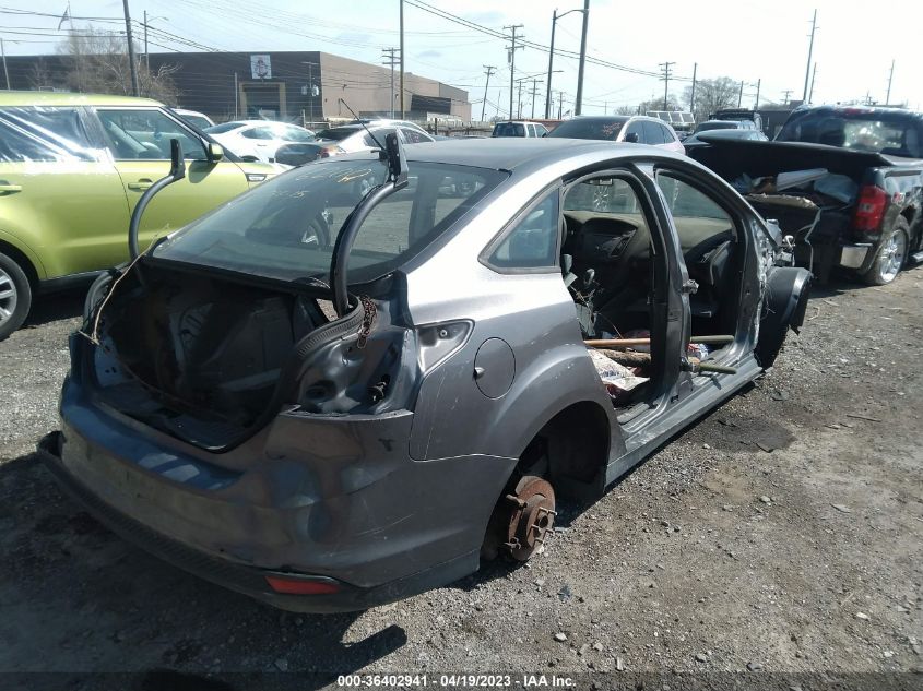 VIN 1FADP3F28DL106200 2013 FORD FOCUS no.4