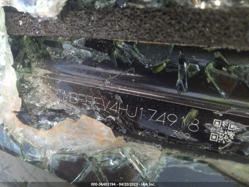 2017 TOYOTA RAV4 LE - JTMBFREV4HJ174918