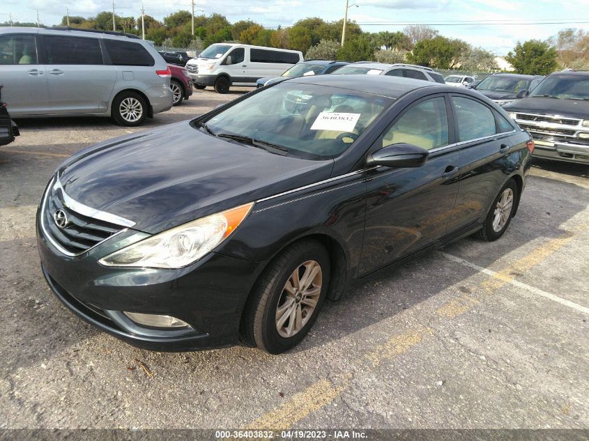 VIN 5NPEB4AC0DH535936 2013 HYUNDAI SONATA no.2