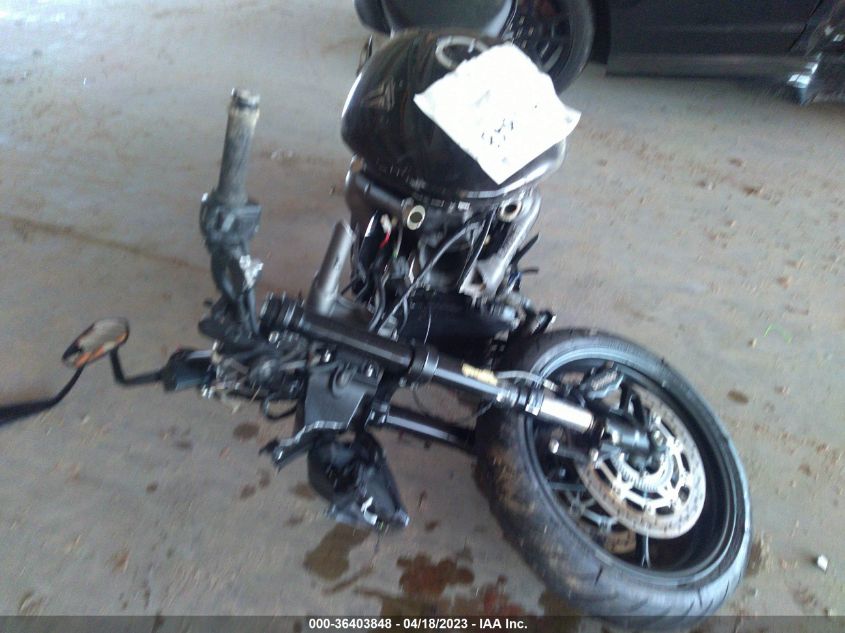 2022 TRIUMPH MOTORCYCLE STREET TRIPLE R SMTA534D4NTBB7865