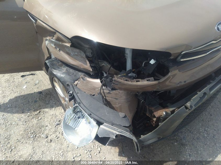 2015 KIA SOUL + - KNDJP3A54F7218812