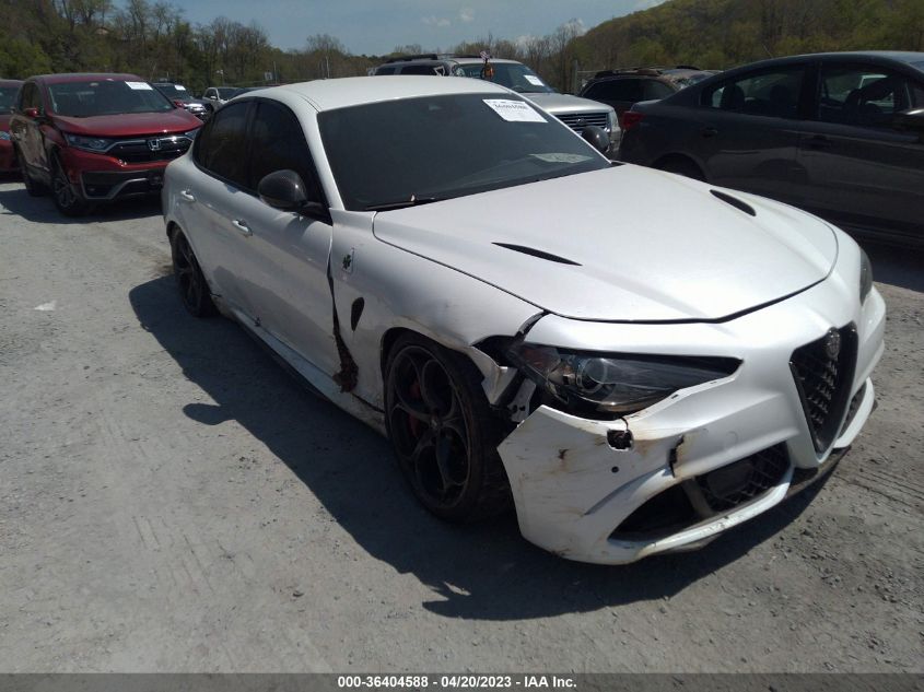 2017 ALFA ROMEO GIULIA QUADRIFOGLIO - ZARFAEAV8H7546519