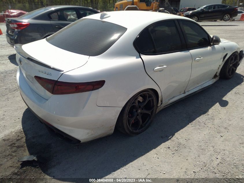 2017 ALFA ROMEO GIULIA QUADRIFOGLIO - ZARFAEAV8H7546519
