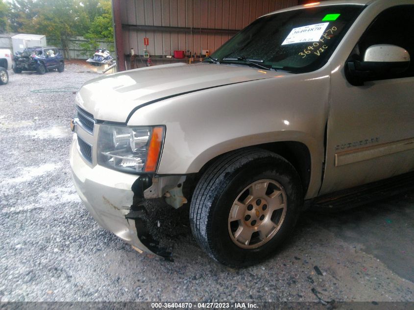 2013 CHEVROLET SUBURBAN LT - 1GNSCJE03DR374299