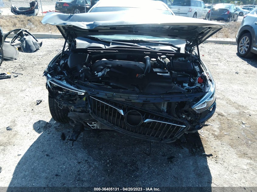 VIN W04GV8SX3K1004401 2019 BUICK REGAL TOURX ESSENCE
