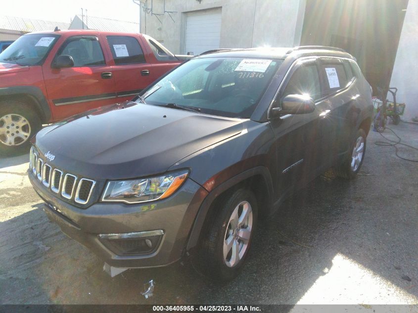 3C4NJDBB8KT711816 Jeep Compass LATITUDE 2