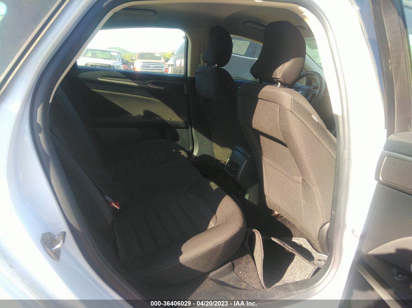 VIN 3FA6P0HD2KR281112 2019 FORD FUSION SE
