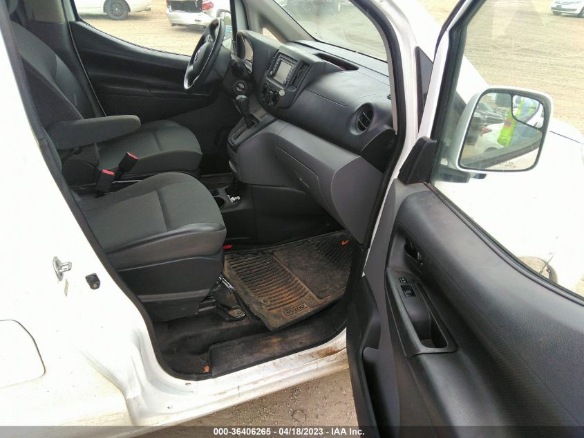 2015 NISSAN NV200 SV - 3N6CM0KN9FK699380