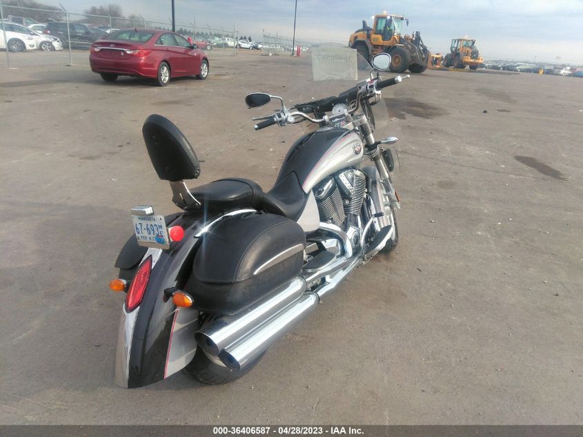 2006 VICTORY MOTORCYCLES KINGPIN 5VPCB26D563002588