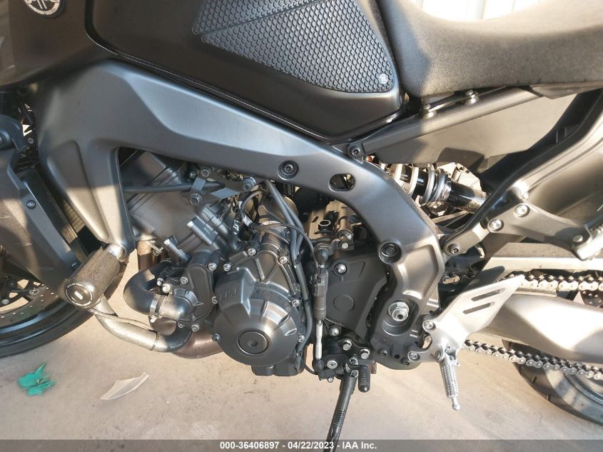 2022 YAMAHA MT09 - JYARN71E6NA002182