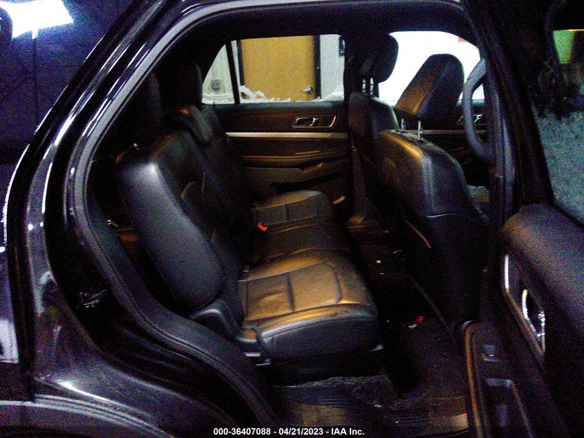 VIN 1FM5K8D83JGA13196 2018 FORD EXPLORER XLT