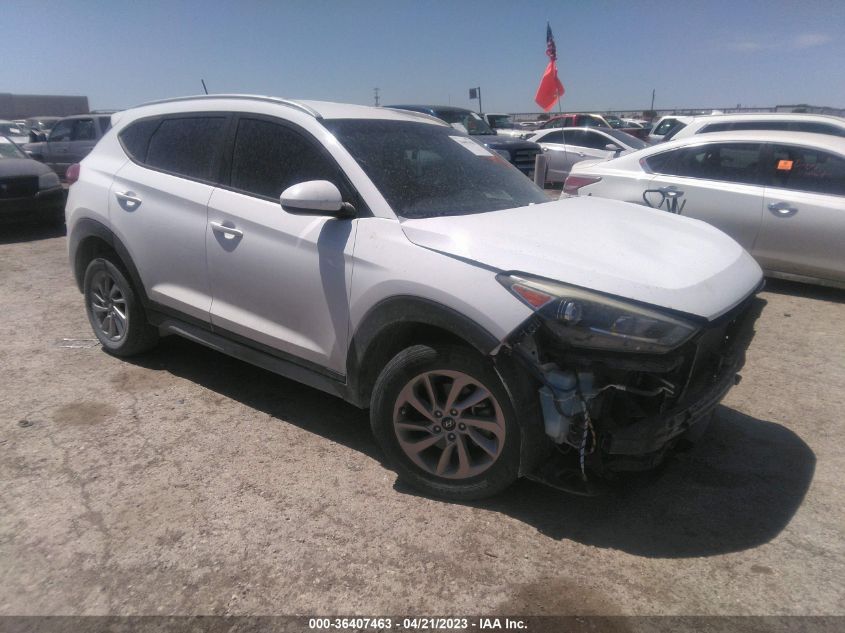 2017 HYUNDAI TUCSON SE - KM8J33A4XHU407631