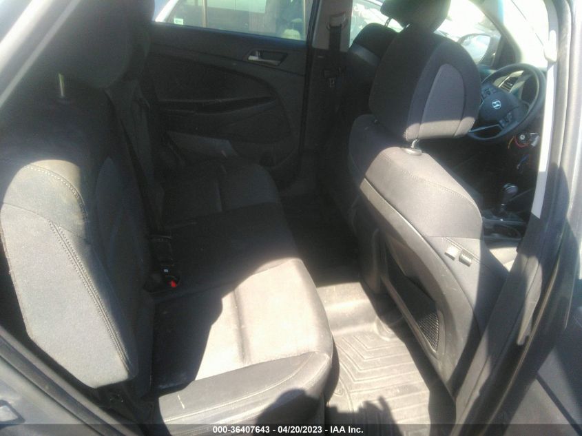 2017 HYUNDAI TUCSON SE - KM8J23A42HU565934