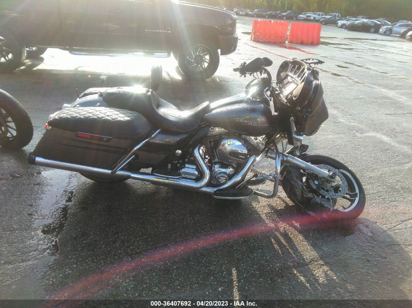 2014 HARLEY-DAVIDSON FLHXS STREET GLIDE SPECIAL - 1HD1KRM1XEB683891