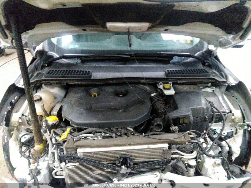 2017 FORD ESCAPE SE - 1FMCU9G9XHUD93676