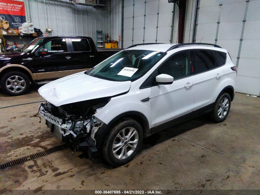 2017 FORD ESCAPE SE - 1FMCU9G9XHUD93676