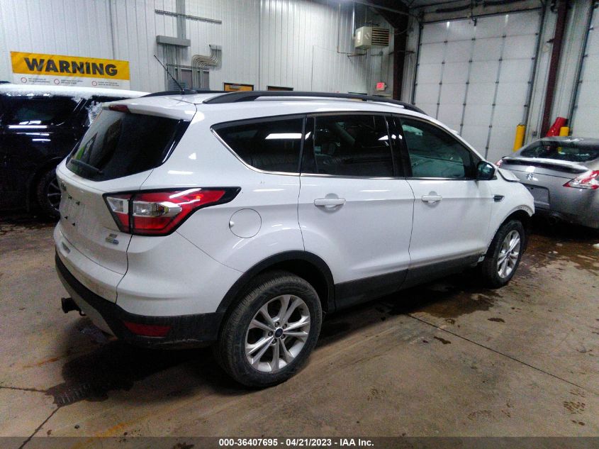 2017 FORD ESCAPE SE - 1FMCU9G9XHUD93676