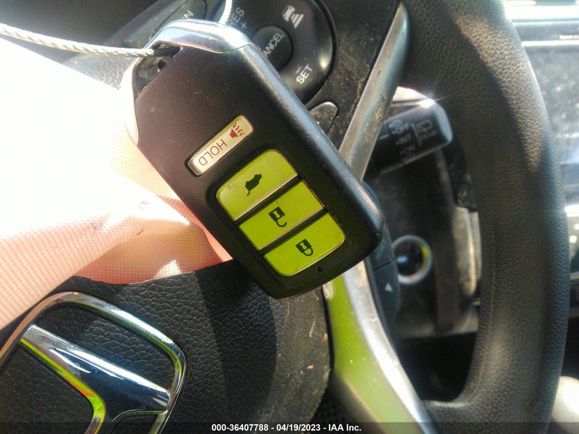 VIN 3HGGK5H81JM725607 2018 HONDA FIT EX