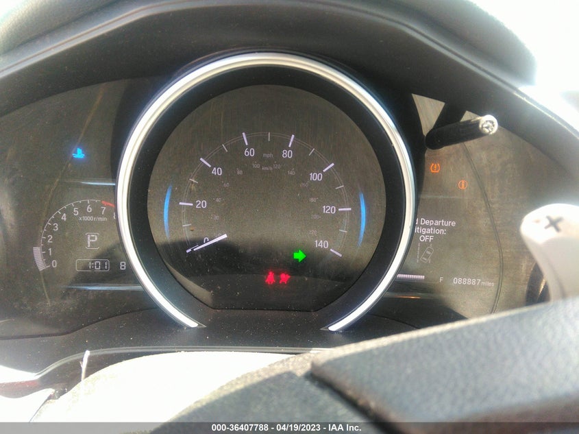 VIN 3HGGK5H81JM725607 2018 HONDA FIT EX