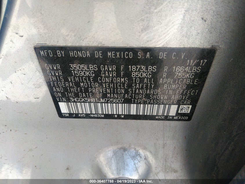 VIN 3HGGK5H81JM725607 2018 HONDA FIT EX