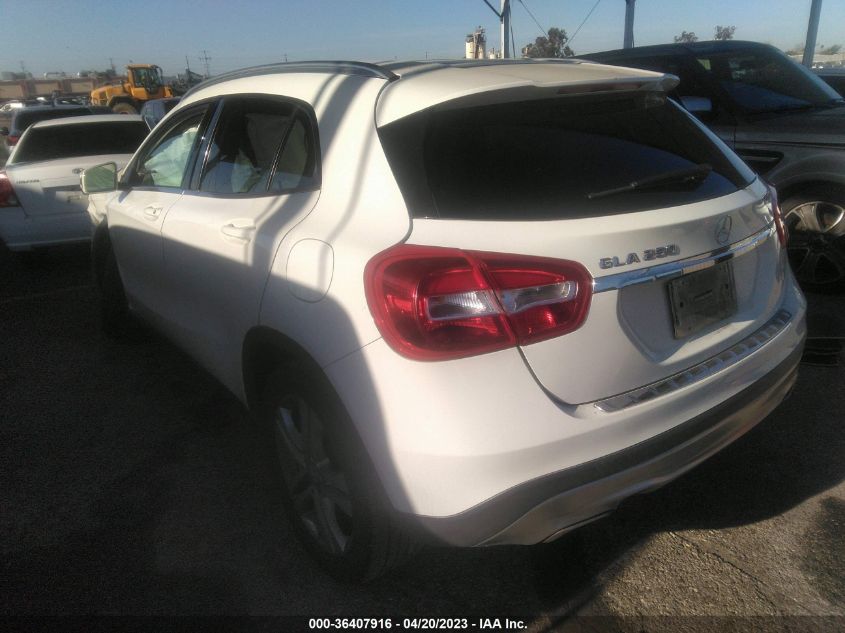2015 MERCEDES-BENZ GLA-CLASS GLA 250 - WDCTG4EBXFJ122744